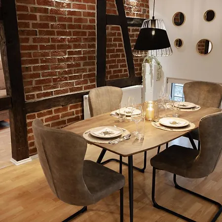 Jasta Homes Altstadt, Zentral, überdachter Parkplatz, Netflix, Vollausstattung, Loft, Modern Und Komfort * Hamelín