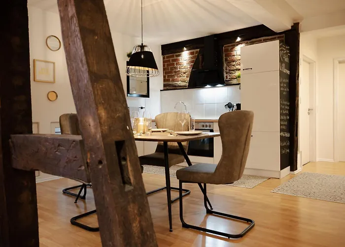 Jasta Homes Altstadt, Zentral, Ueberdachter Parkplatz, Netflix, Vollausstattung, Loft, Modern Und Komfort *