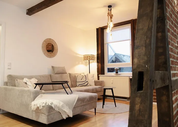 Jasta Homes Altstadt, Zentral, Ueberdachter Parkplatz, Netflix, Vollausstattung, Loft, Modern Und Komfort Appartamento